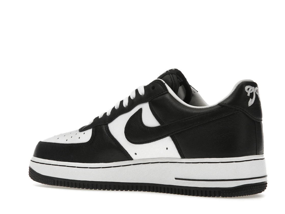 Vue 22 de Nike Air Force 1 Low QS Terror Squad Blackout