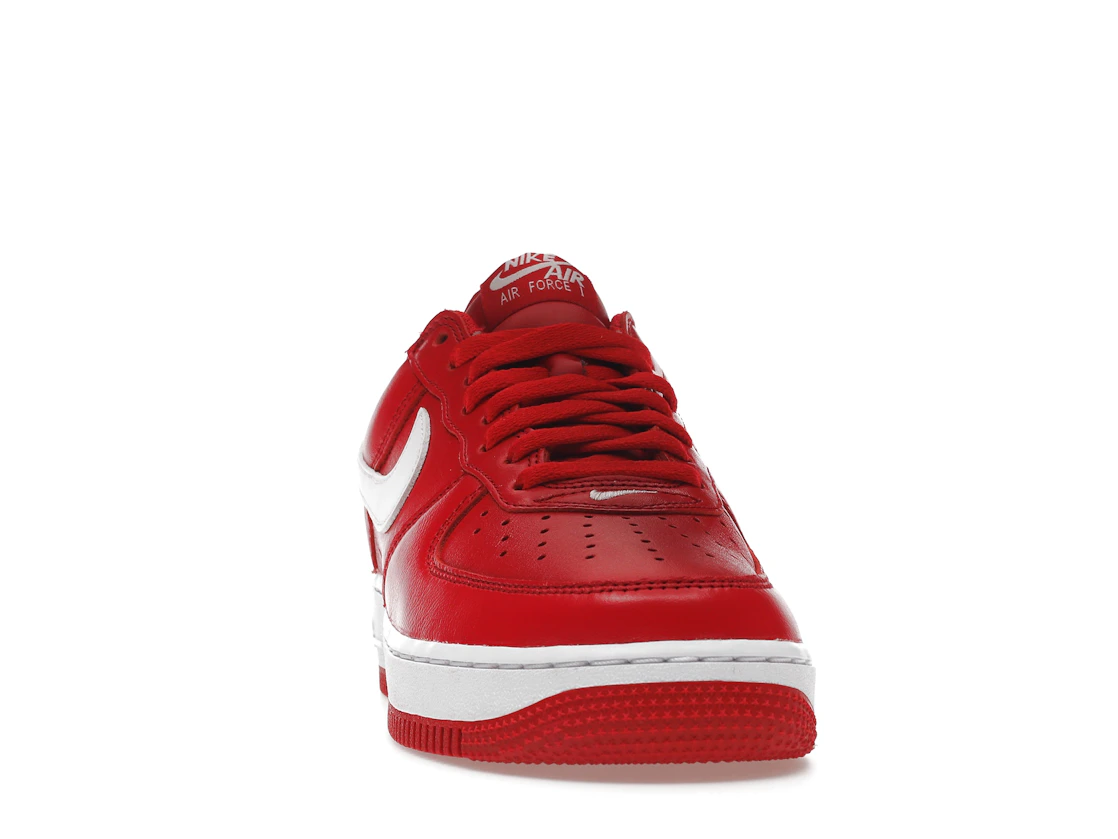 Vue 9 de Nike Air Force 1 Low Retro QS Color of the Month University Red White