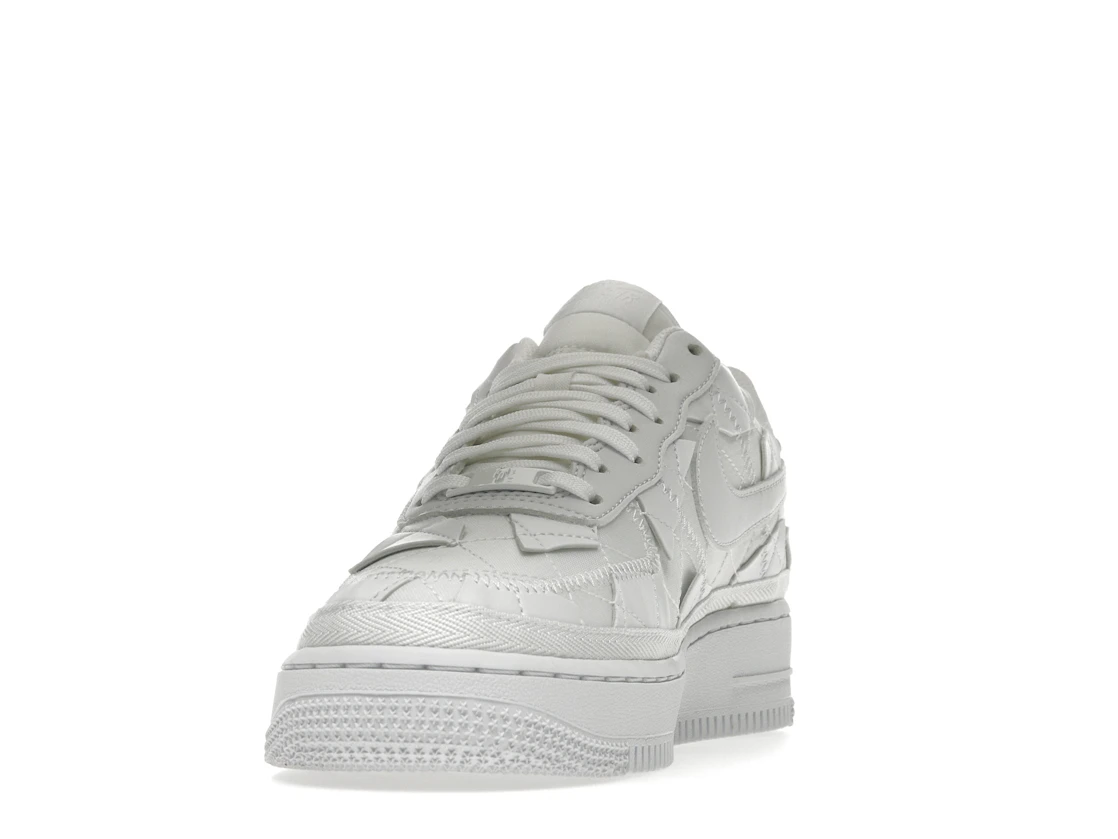 Vue 12 de Nike Air Force 1 Low SP Billie Eilish Triple White
