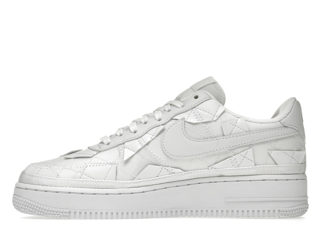 Vue 19 de Nike Air Force 1 Low SP Billie Eilish Triple White