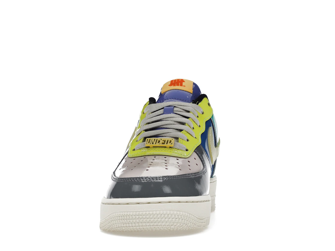 Vue 11 de Nike Air Force 1 Low SP Undefeated Multi-Patent Community