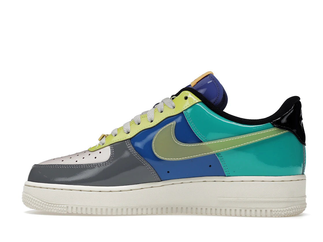 Vue 20 de Nike Air Force 1 Low SP Undefeated Multi-Patent Community