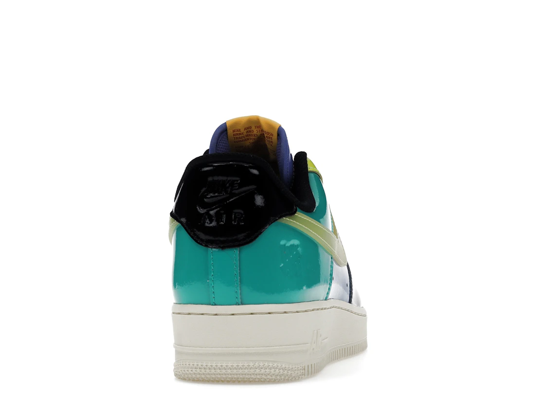 Vue 29 de Nike Air Force 1 Low SP Undefeated Multi-Patent Community