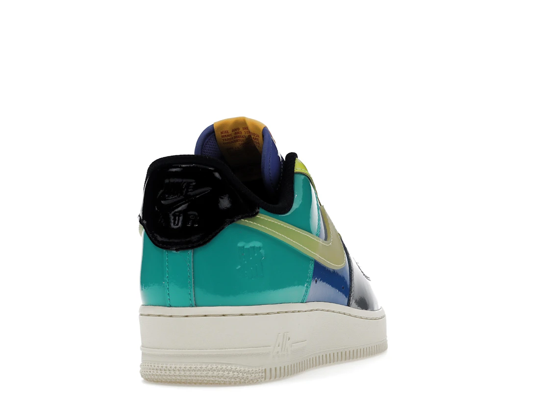 Vue 30 de Nike Air Force 1 Low SP Undefeated Multi-Patent Community