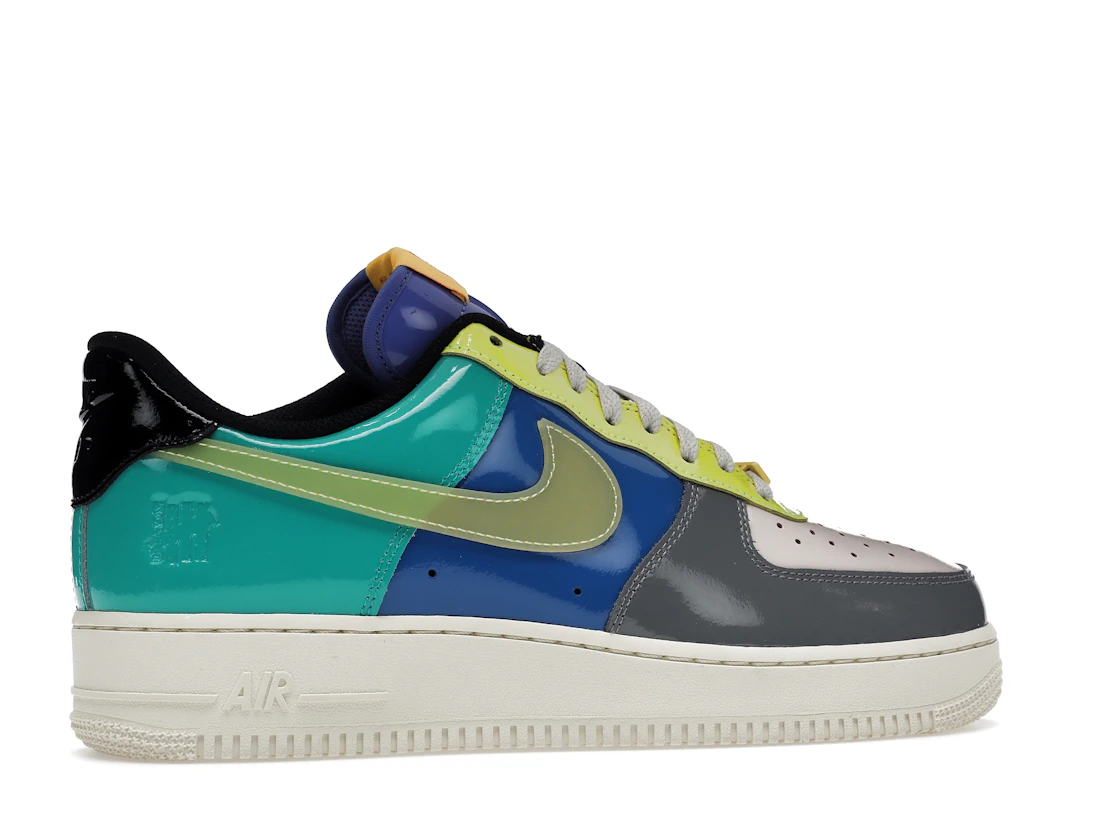 Vue 35 de Nike Air Force 1 Low SP Undefeated Multi-Patent Community