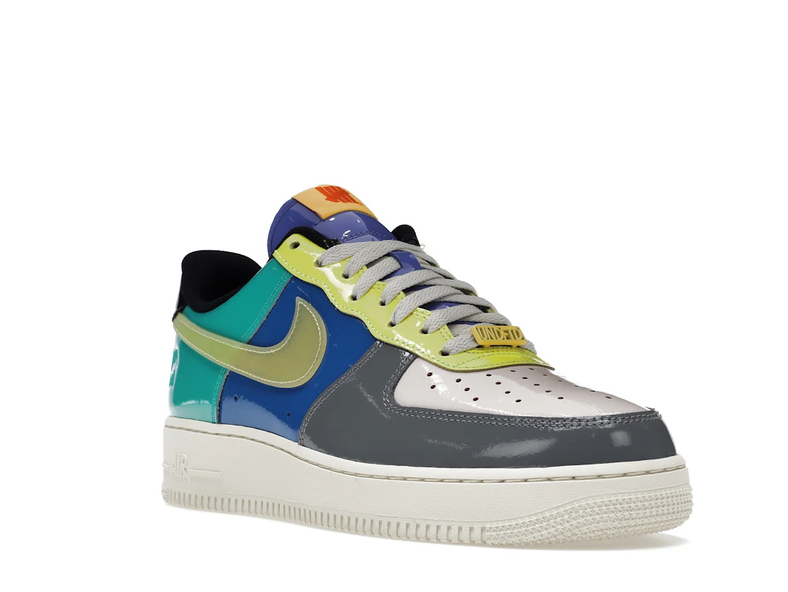 Vue 6 de Nike Air Force 1 Low SP Undefeated Multi-Patent Community