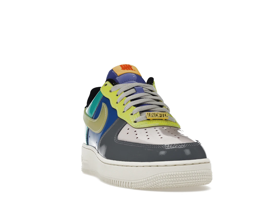 Vue 8 de Nike Air Force 1 Low SP Undefeated Multi-Patent Community
