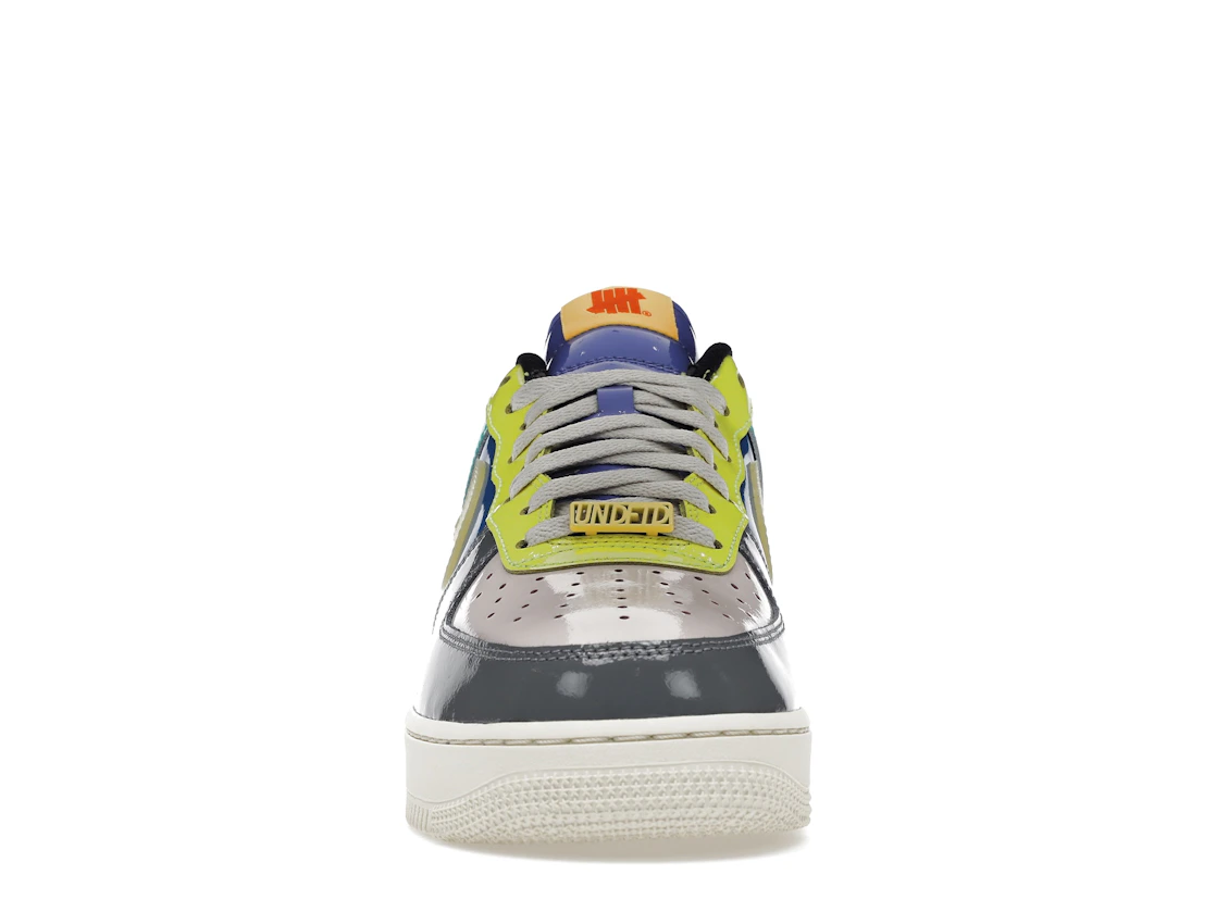 Vue 10 de Nike Air Force 1 Low SP Undefeated Multi-Patent Community