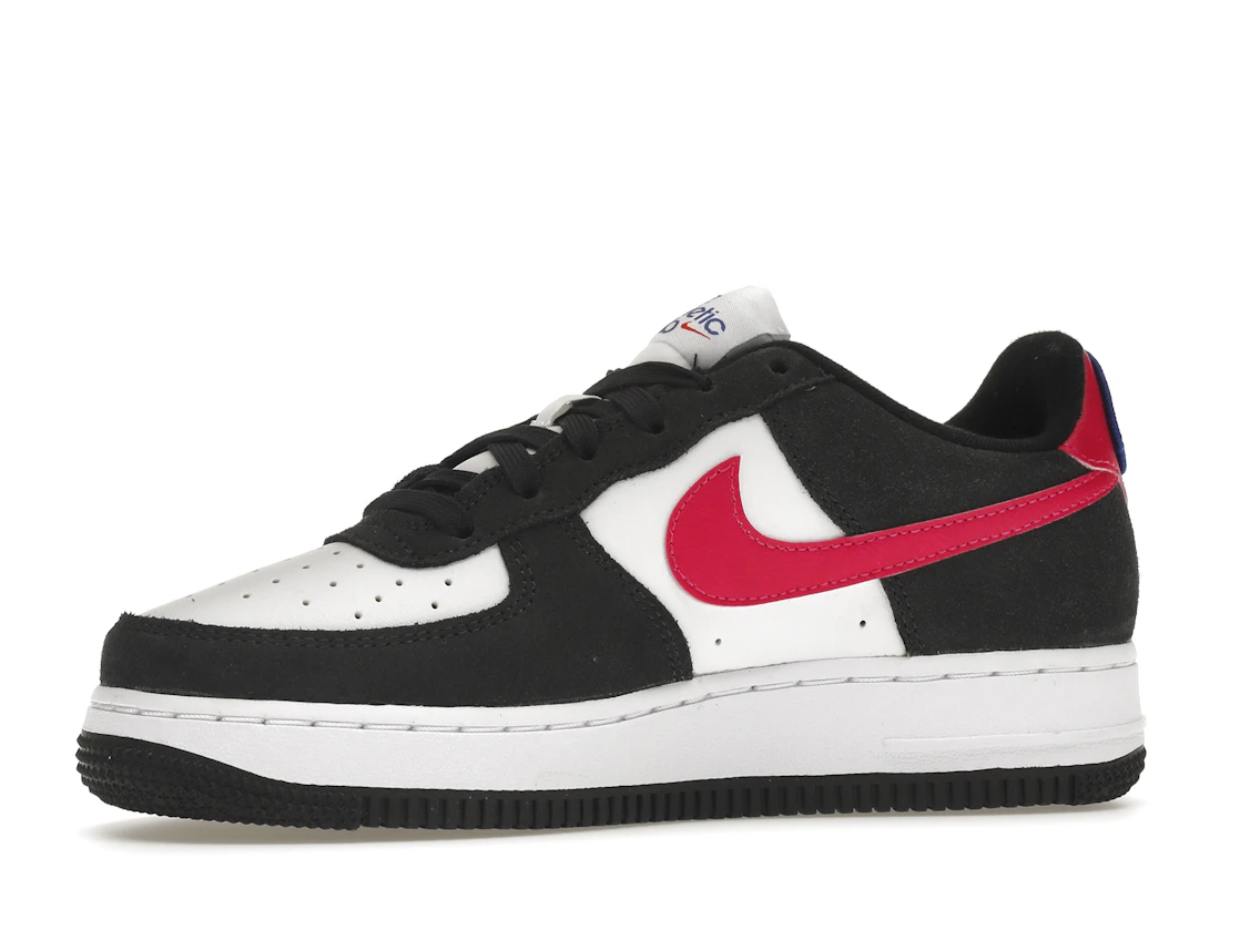 Vue 17 de Nike Air Force 1 Low Athletic Club Black Pink Prime (GS)