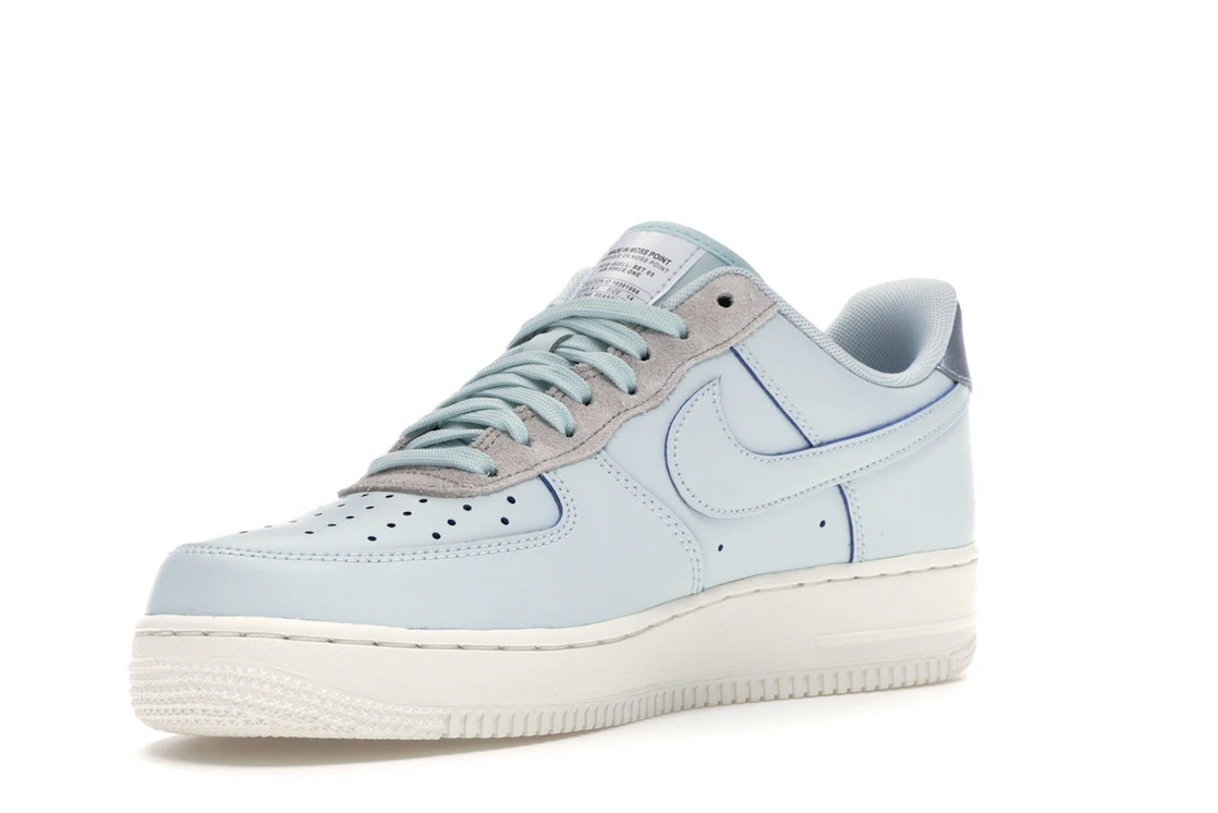 Vue 15 de Nike Air Force 1 Low Devin Booker