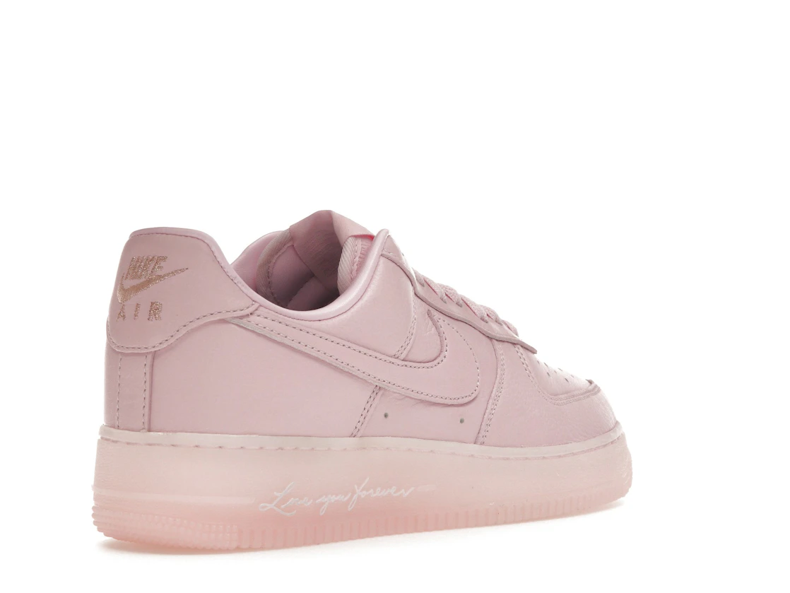 Vue 32 de Nike Air Force 1 Low Drake NOCTA Certified Lover Boy Pink Foam