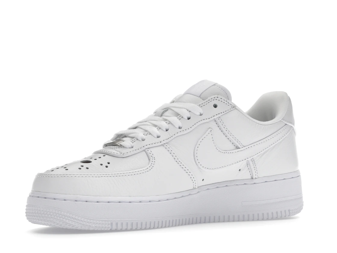 Vue 16 de Nike Air Force 1 Low Jason Voorhees