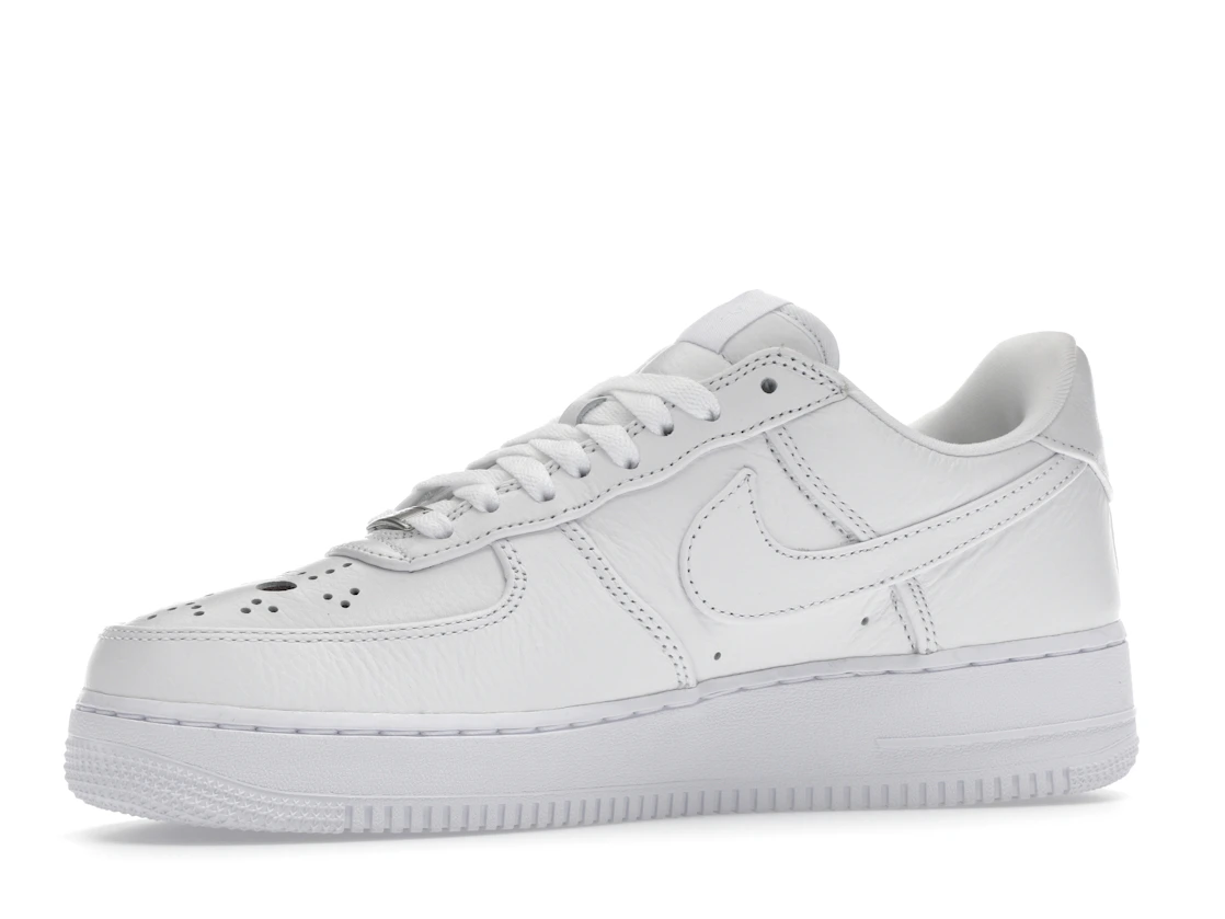 Vue 17 de Nike Air Force 1 Low Jason Voorhees