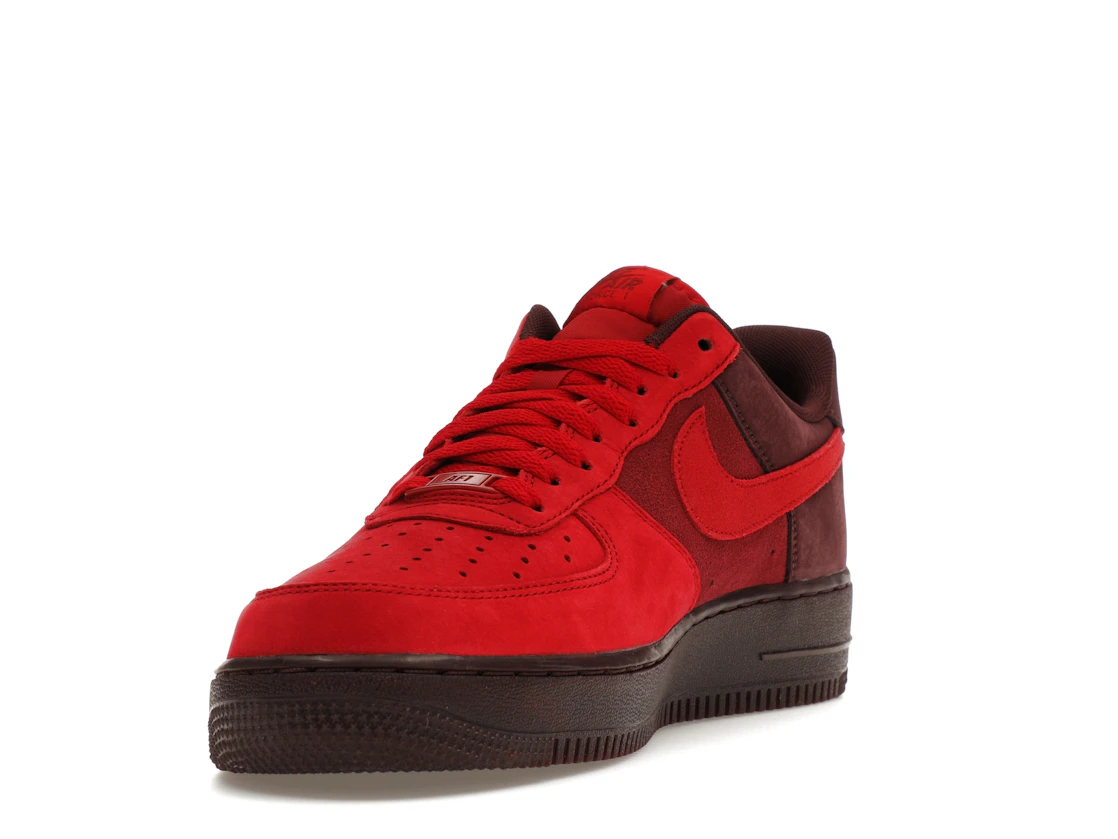 Vue 13 de Nike Air Force 1 Low Layers of Love