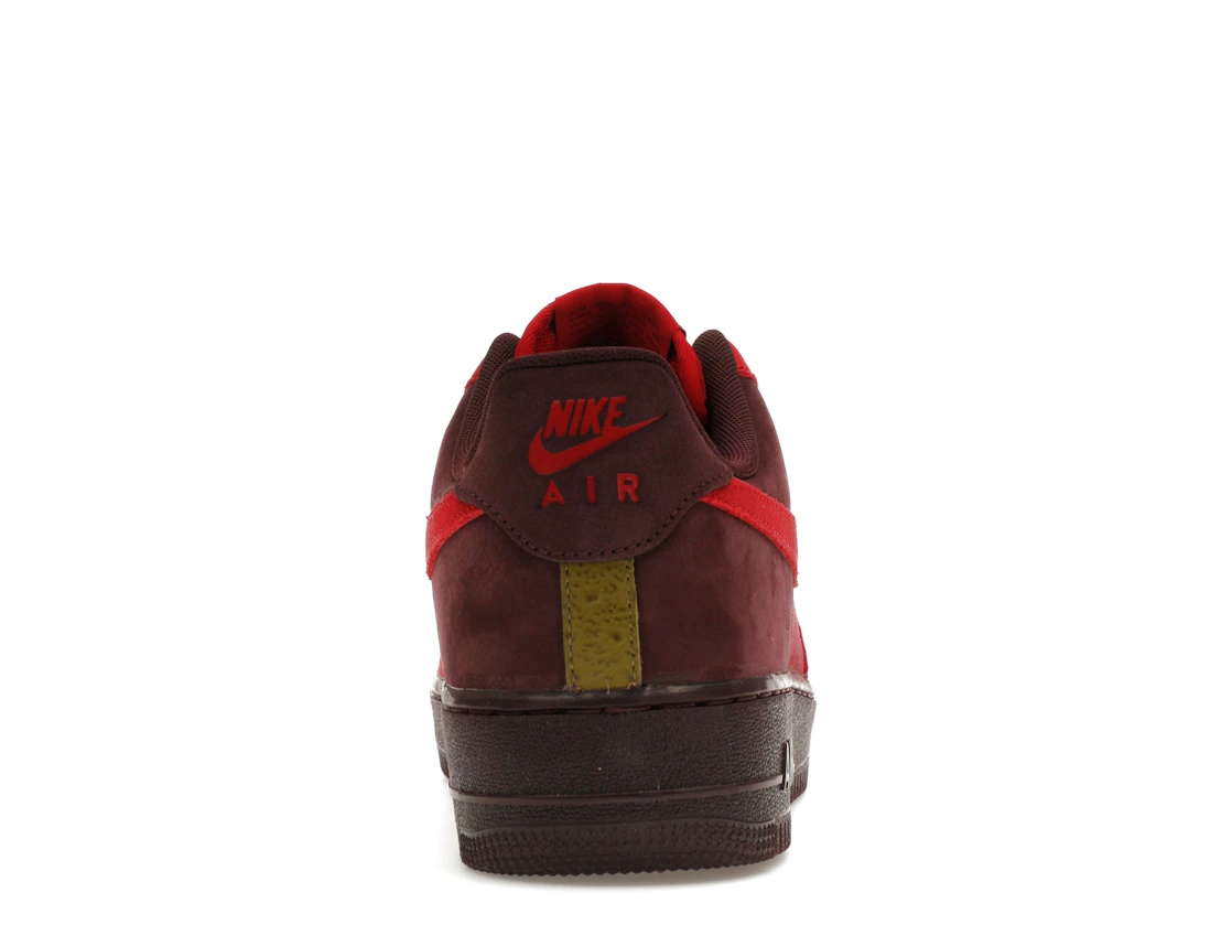 Vue 28 de Nike Air Force 1 Low Layers of Love