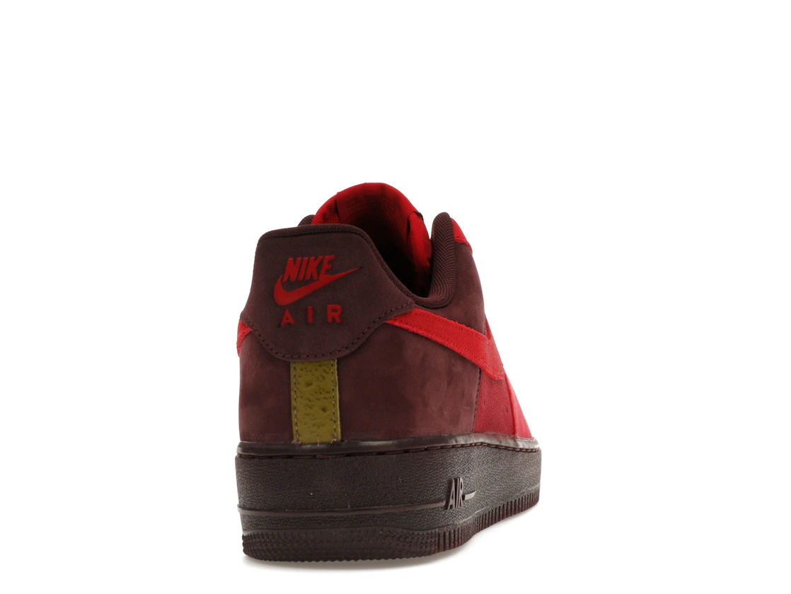 Vue 29 de Nike Air Force 1 Low Layers of Love
