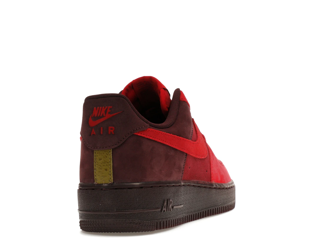 Vue 30 de Nike Air Force 1 Low Layers of Love