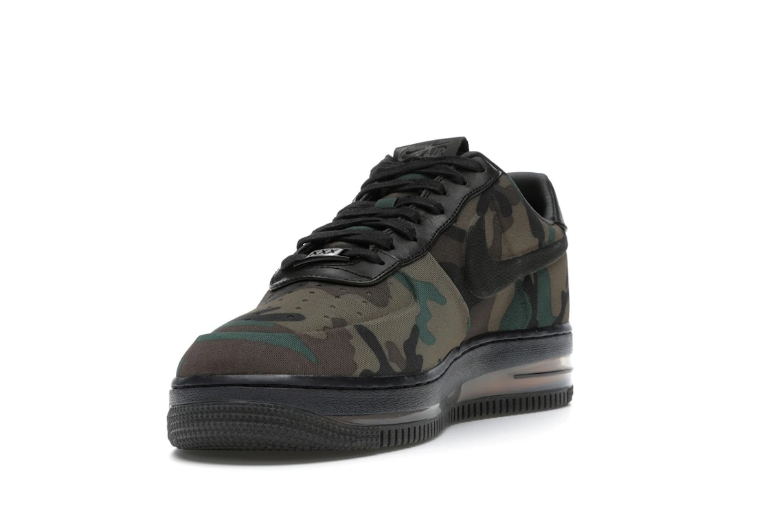 Vue 13 de Nike Air Force 1 Low Max Air VT Camo