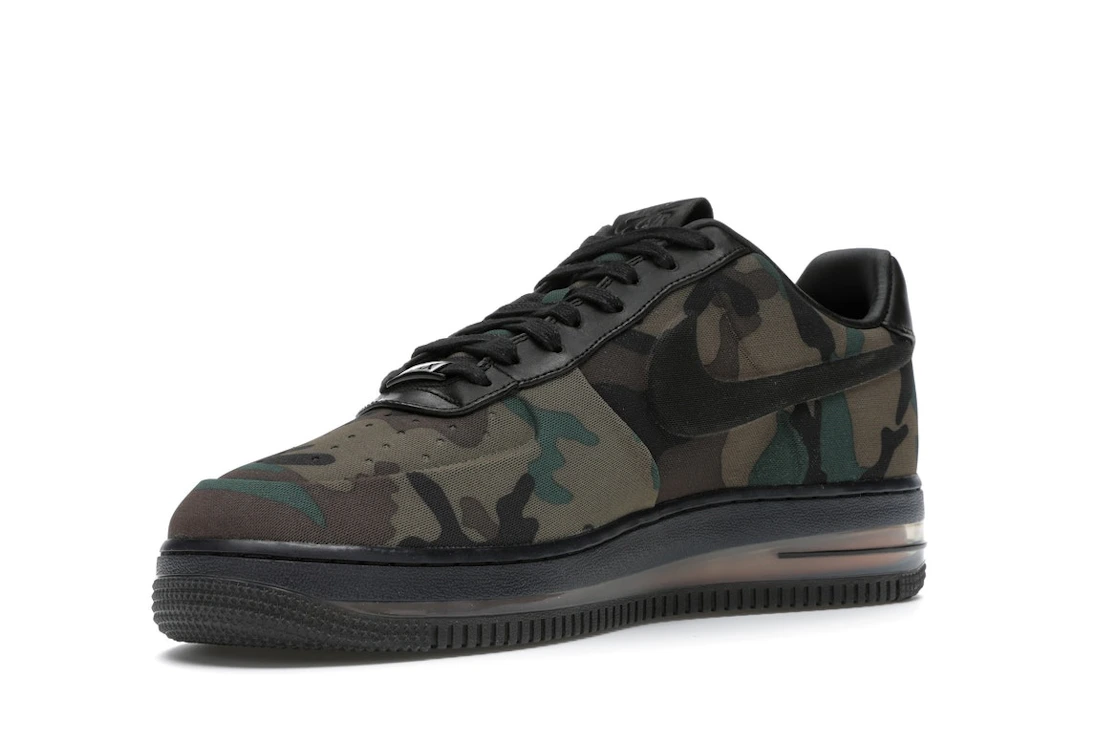 Vue 15 de Nike Air Force 1 Low Max Air VT Camo