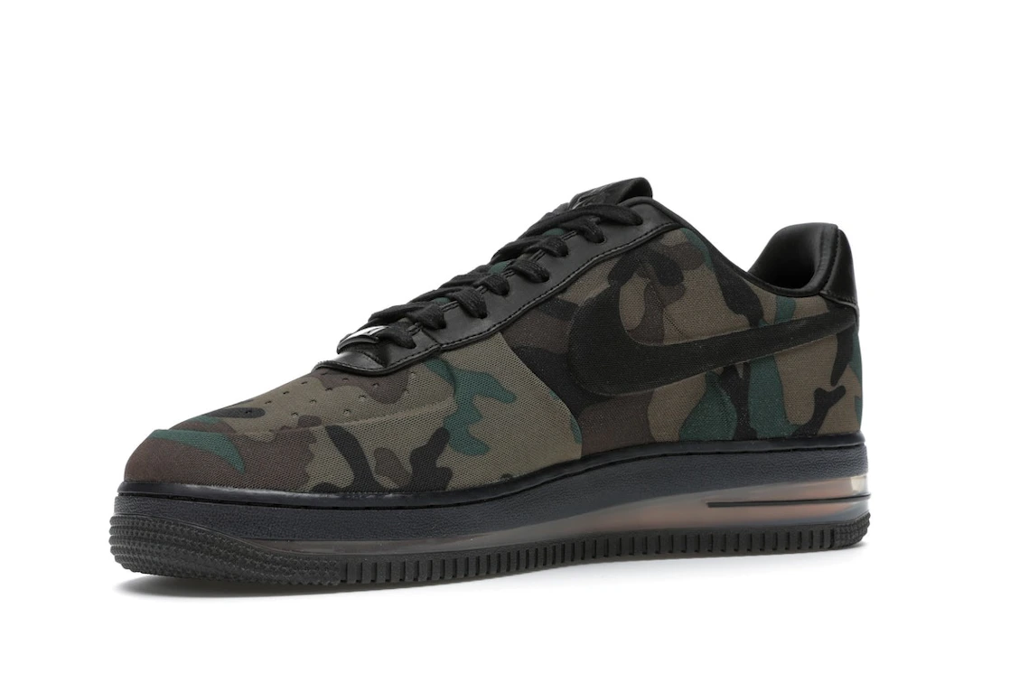Vue 16 de Nike Air Force 1 Low Max Air VT Camo