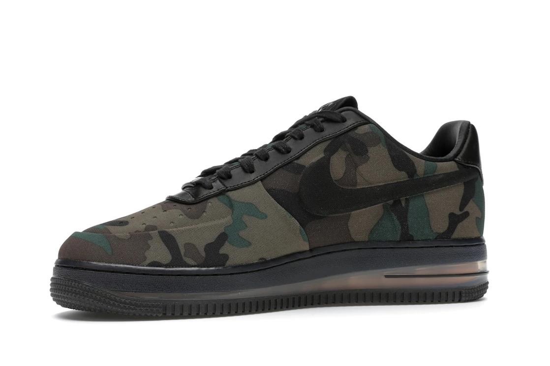 Vue 17 de Nike Air Force 1 Low Max Air VT Camo