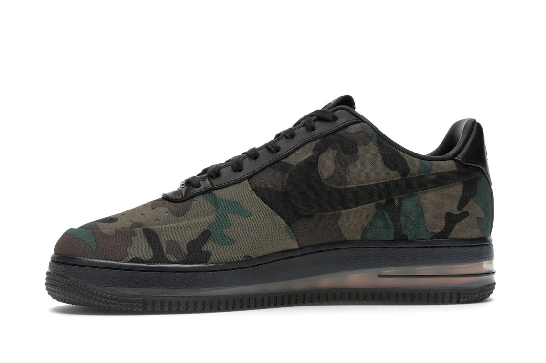 Vue 18 de Nike Air Force 1 Low Max Air VT Camo
