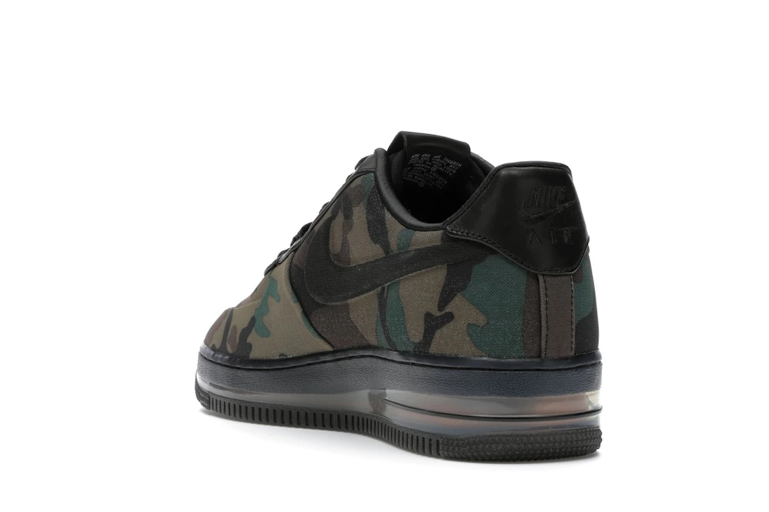 Vue 25 de Nike Air Force 1 Low Max Air VT Camo