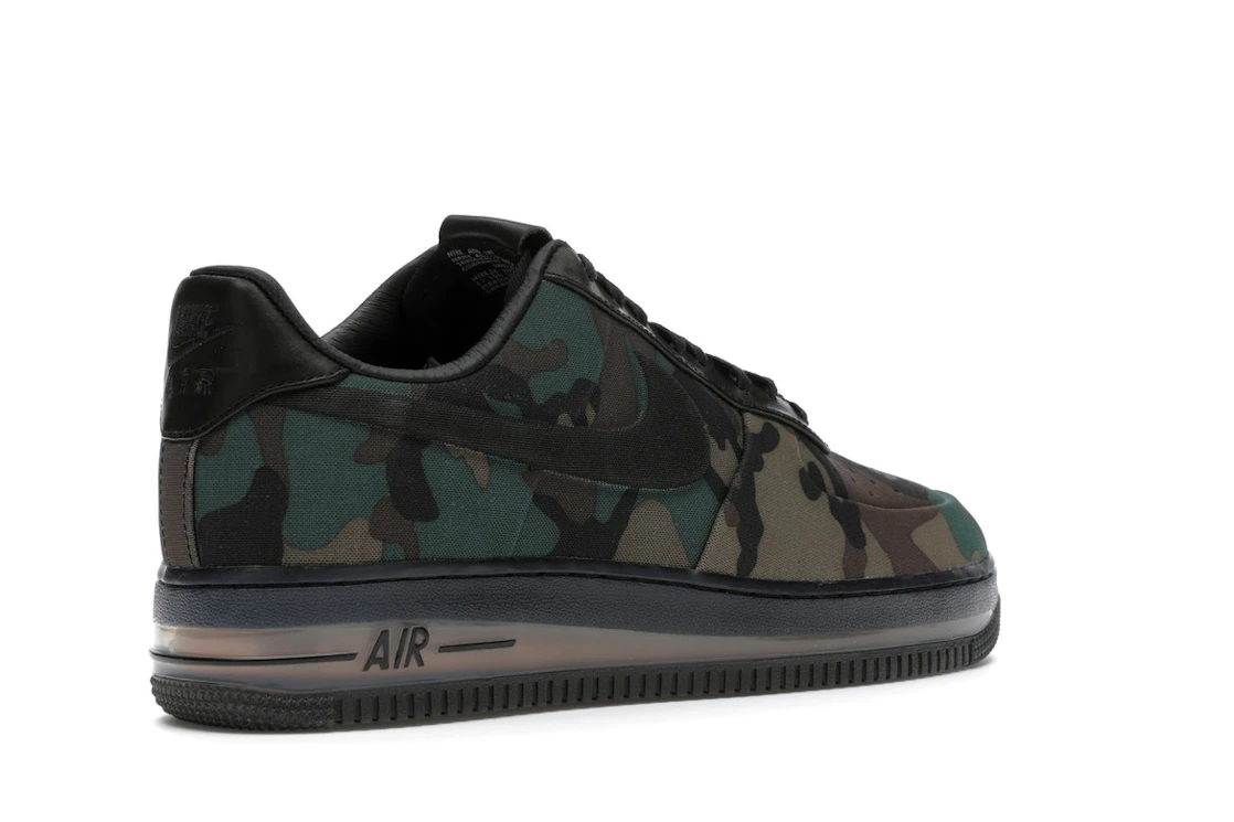 Vue 33 de Nike Air Force 1 Low Max Air VT Camo
