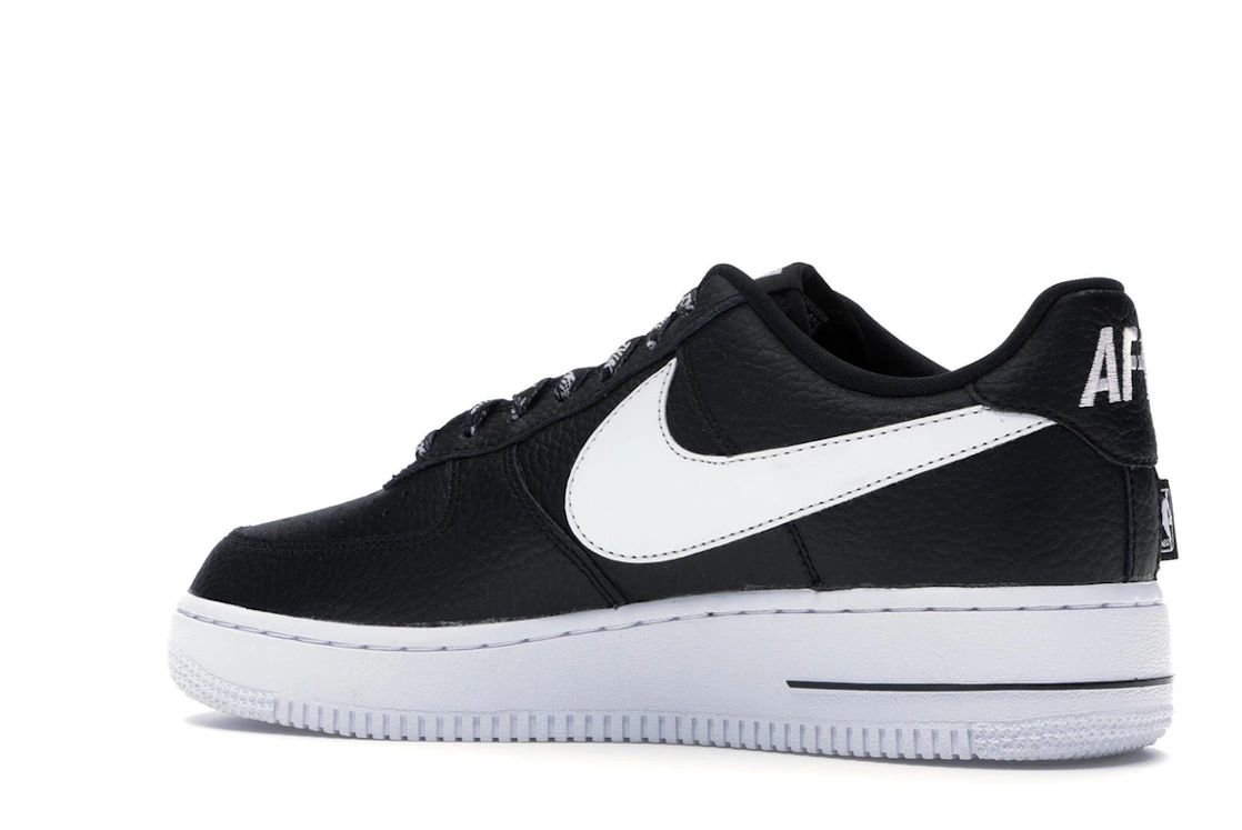 Vue 22 de Nike Air Force 1 Low NBA Black White
