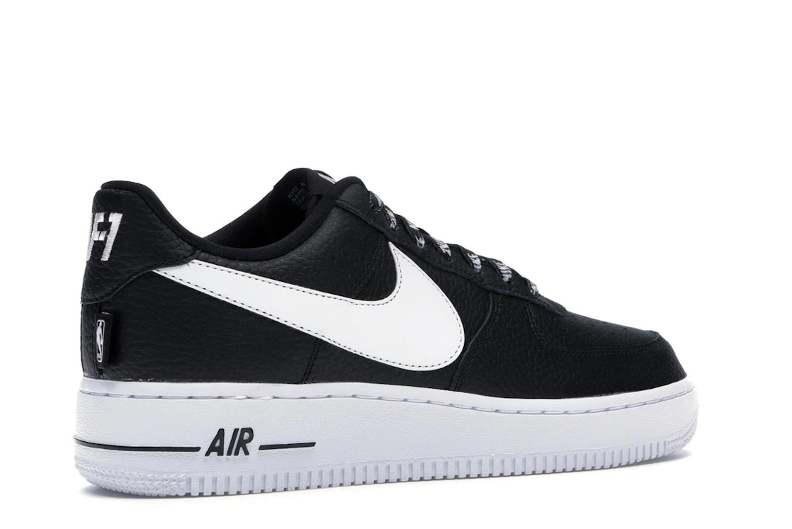 Vue 34 de Nike Air Force 1 Low NBA Black White