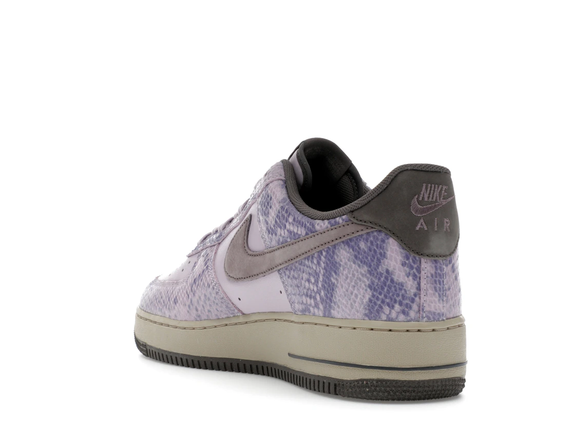 Vue 25 de Nike Air Force 1 Low Purple Snakeskin