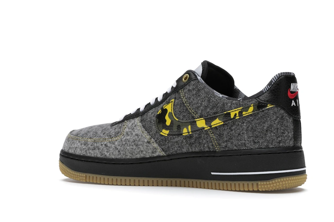 Vue 22 de Nike Air Force 1 Low Remix Black