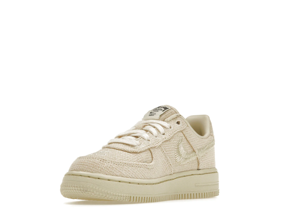 Vue 14 de Nike Air Force 1 Low Stussy Fossil (PS)