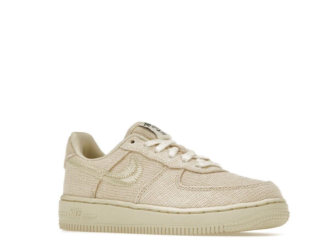 Vue 4 de Nike Air Force 1 Low Stussy Fossil (PS)