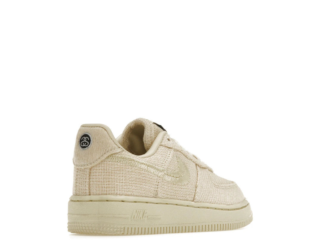 Vue 32 de Nike Air Force 1 Low Stussy Fossil (PS)