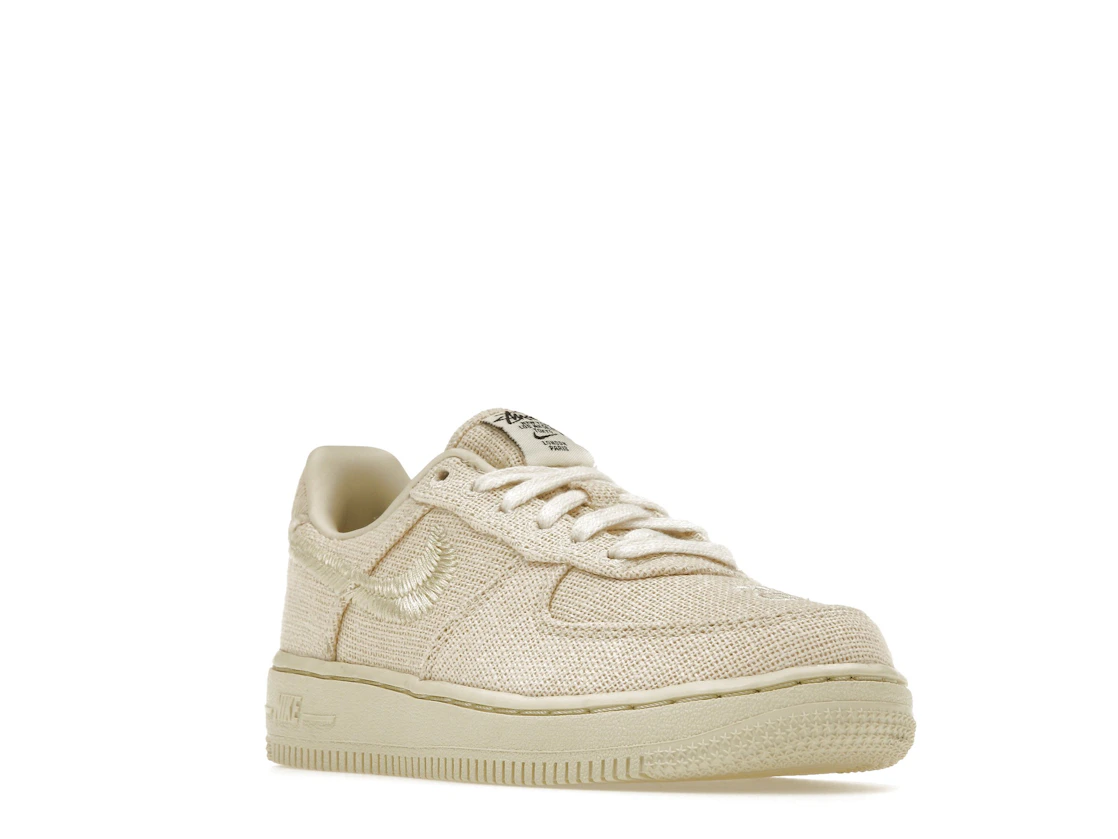 Vue 6 de Nike Air Force 1 Low Stussy Fossil (PS)