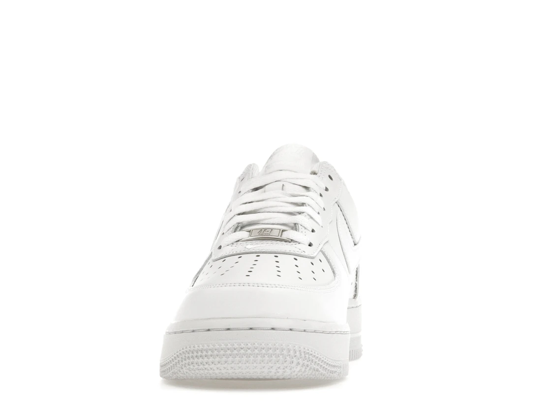Vue 11 de Nike Air Force 1 Low Supreme White