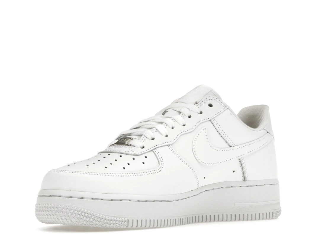 Vue 15 de Nike Air Force 1 Low Supreme White