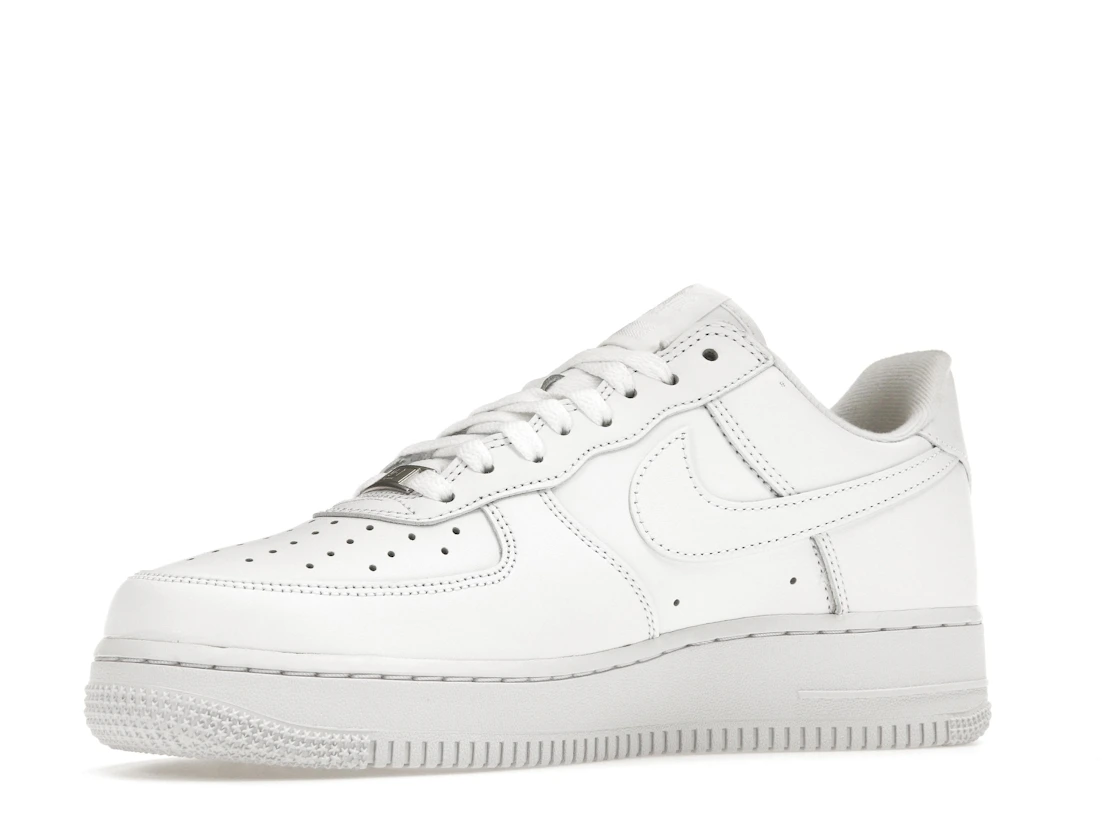 Vue 16 de Nike Air Force 1 Low Supreme White