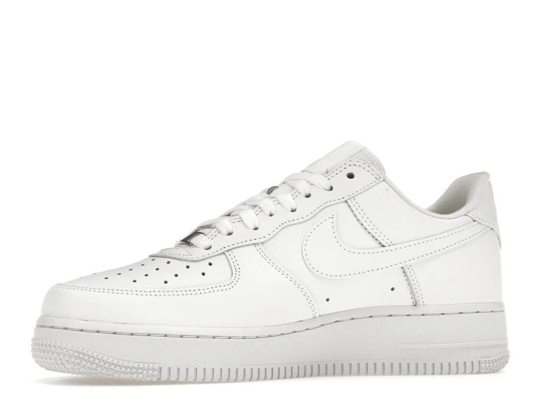 Vue 17 de Nike Air Force 1 Low Supreme White