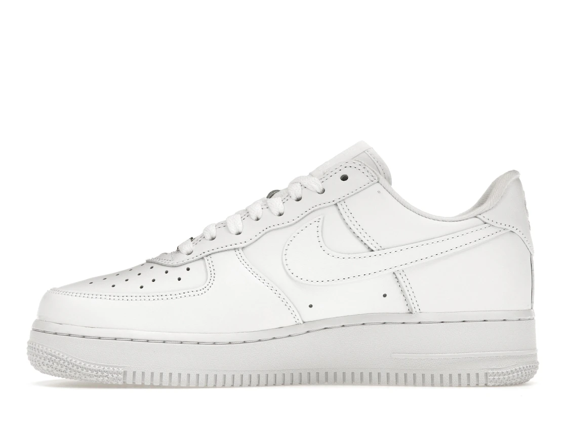 Vue 19 de Nike Air Force 1 Low Supreme White