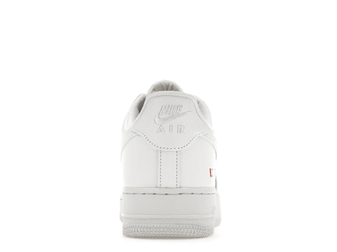 Vue 28 de Nike Air Force 1 Low Supreme White