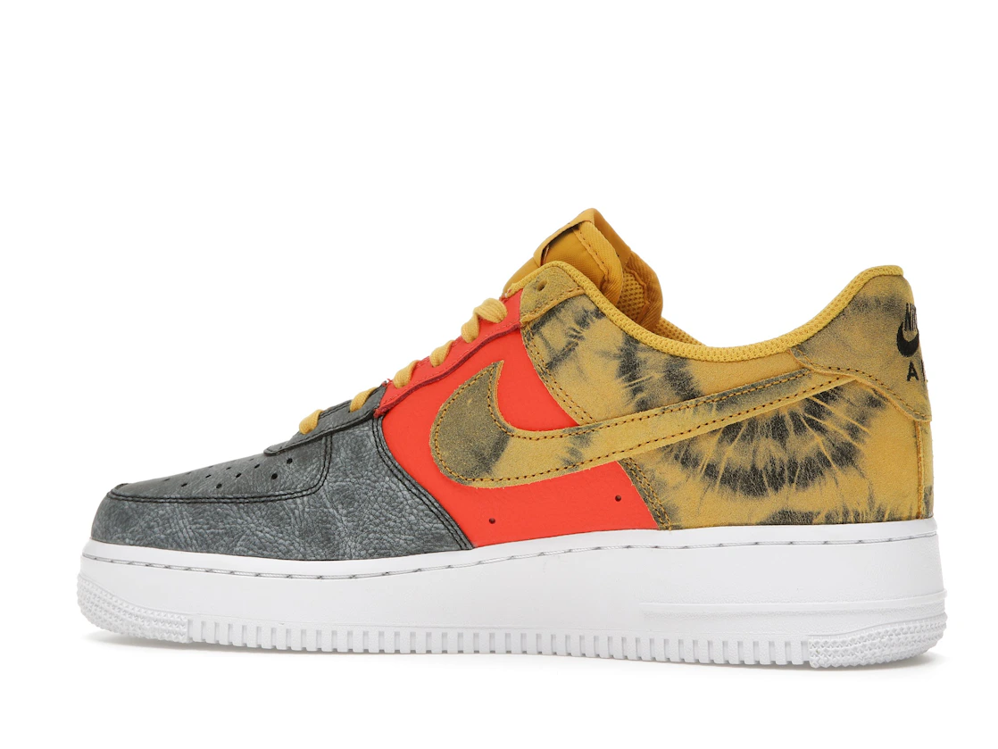 Vue 21 de Nike Air Force 1 Low Tie Dye Dark Sulphur