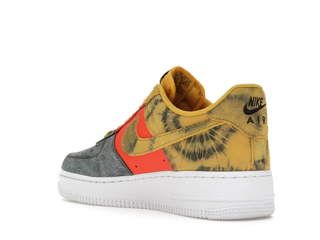 Vue 24 de Nike Air Force 1 Low Tie Dye Dark Sulphur