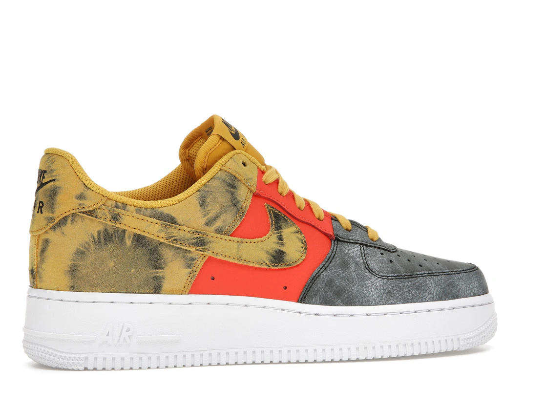 Vue 35 de Nike Air Force 1 Low Tie Dye Dark Sulphur