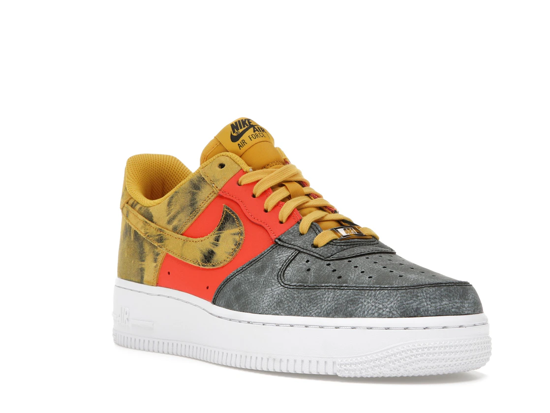 Vue 6 de Nike Air Force 1 Low Tie Dye Dark Sulphur