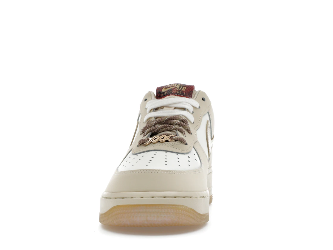 Vue 11 de Nike Air Force 1 Low Year of the Snake 