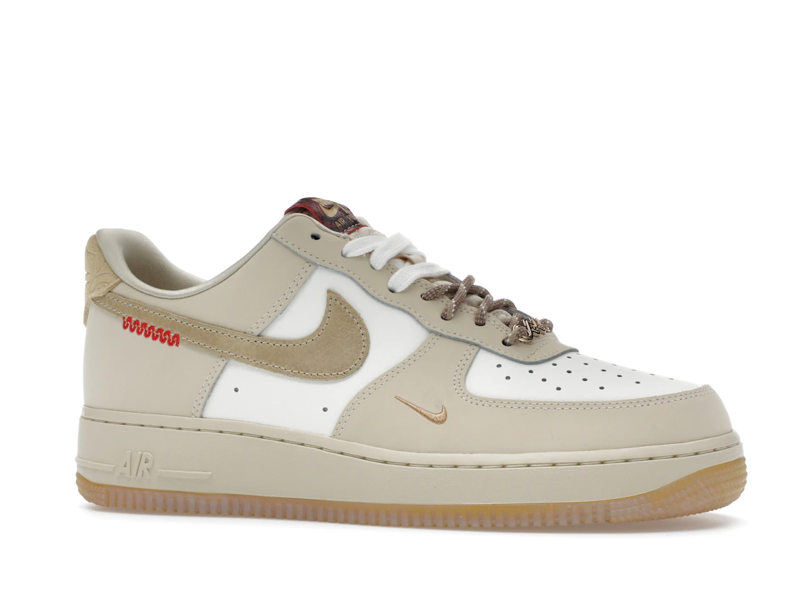 Vue 3 de Nike Air Force 1 Low Year of the Snake 