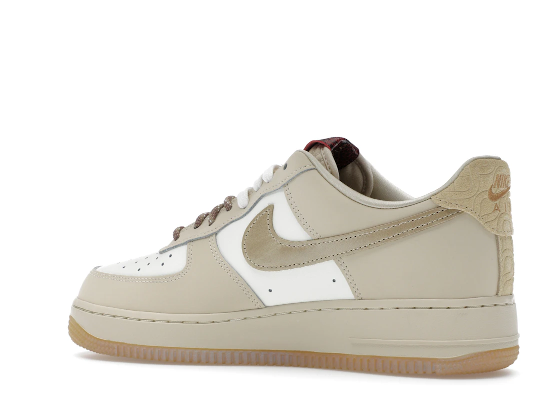 Vue 22 de Nike Air Force 1 Low Year of the Snake 