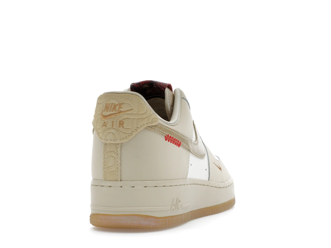 Vue 30 de Nike Air Force 1 Low Year of the Snake 